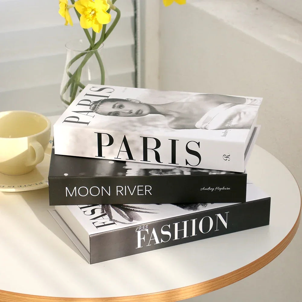 libros decoracion blanco y negro paris moon river fashion